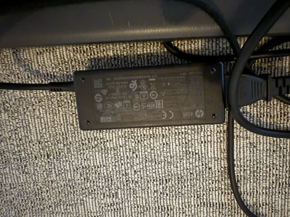 HP 255 G7 15.6" Windows 10 FHD Laptop A6-9225 240GB SSD 8GB Radeon Graphics - Image 4 of 4