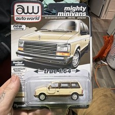 Auto World Mighty Minivans 1987 Plymouth Voyager 1:64 Diecast Limited Edition