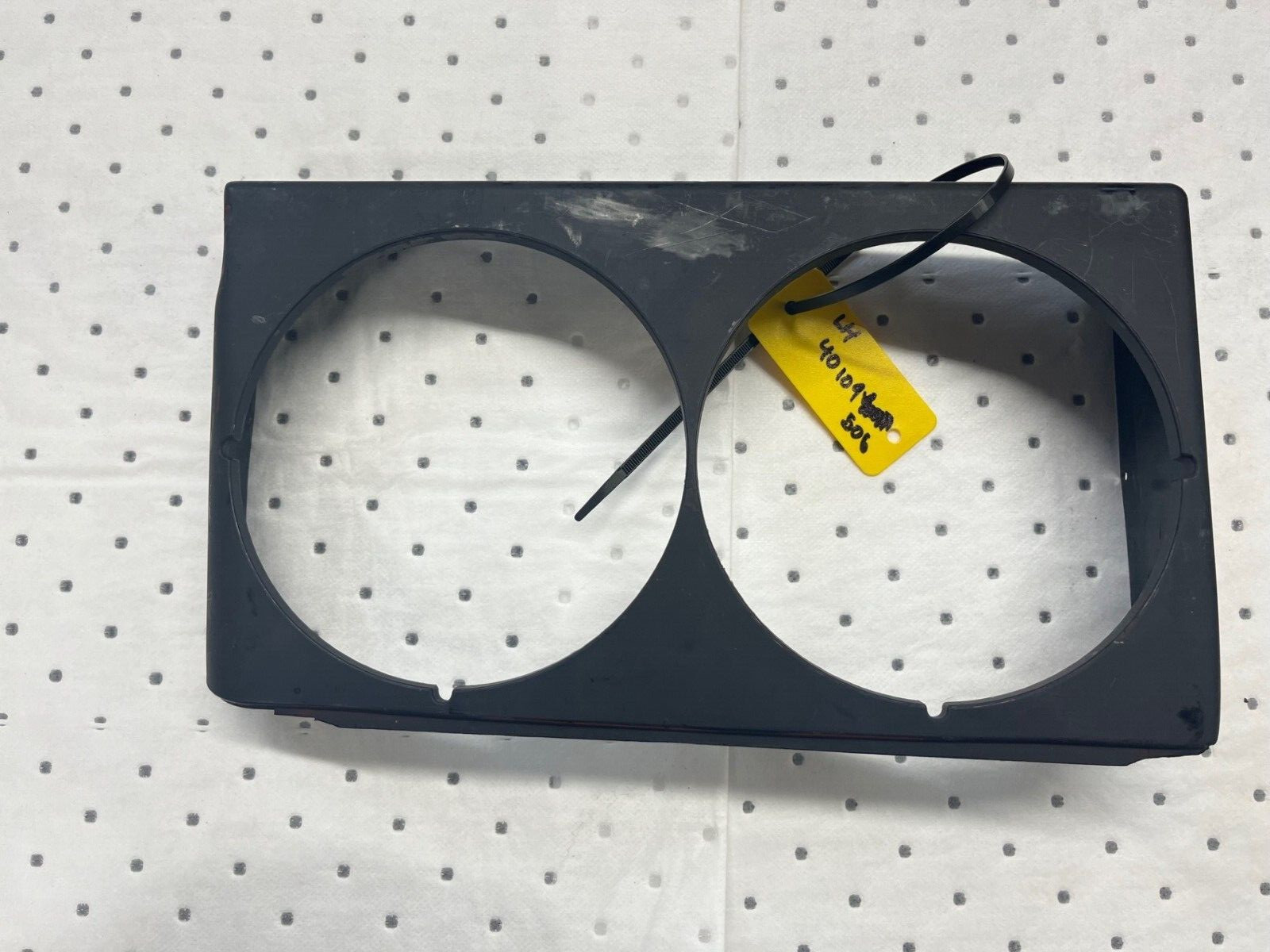 Ferrari 308 Gt4 1974 Head lamp Cover Lh 40109506