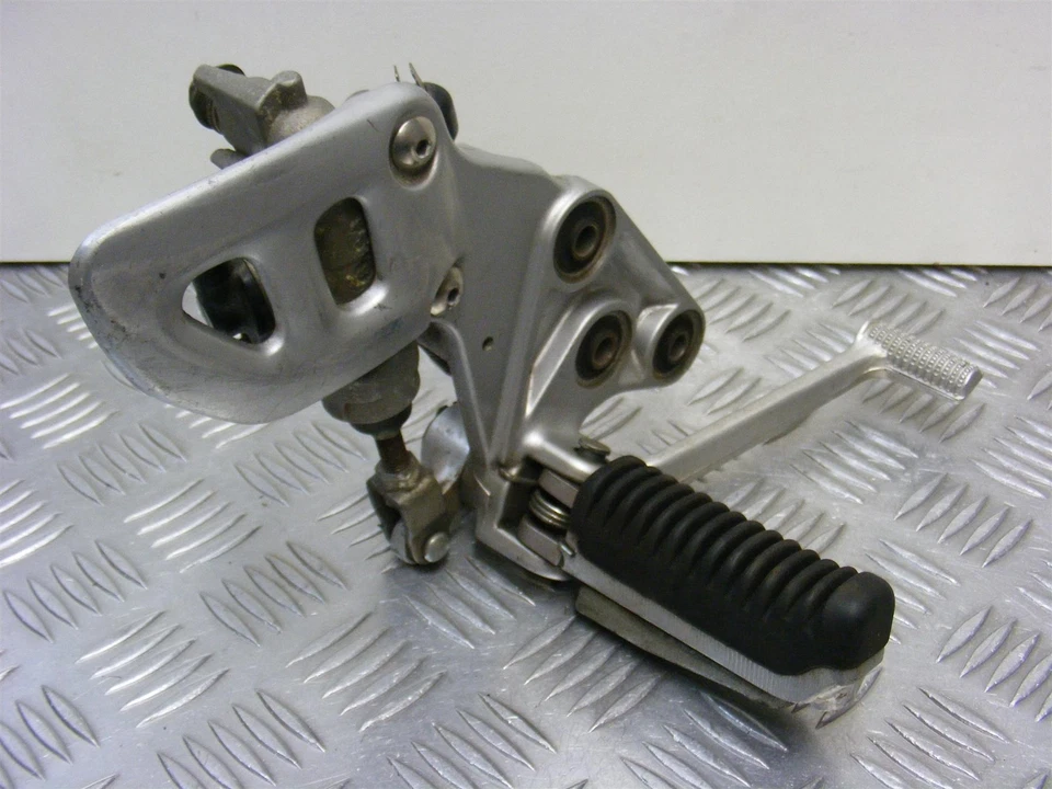 Pedal de cilindro mestre Suzuki Hayabusa GSX 1300 R 1999 a 2002 181123 - Imagem 4 de 4