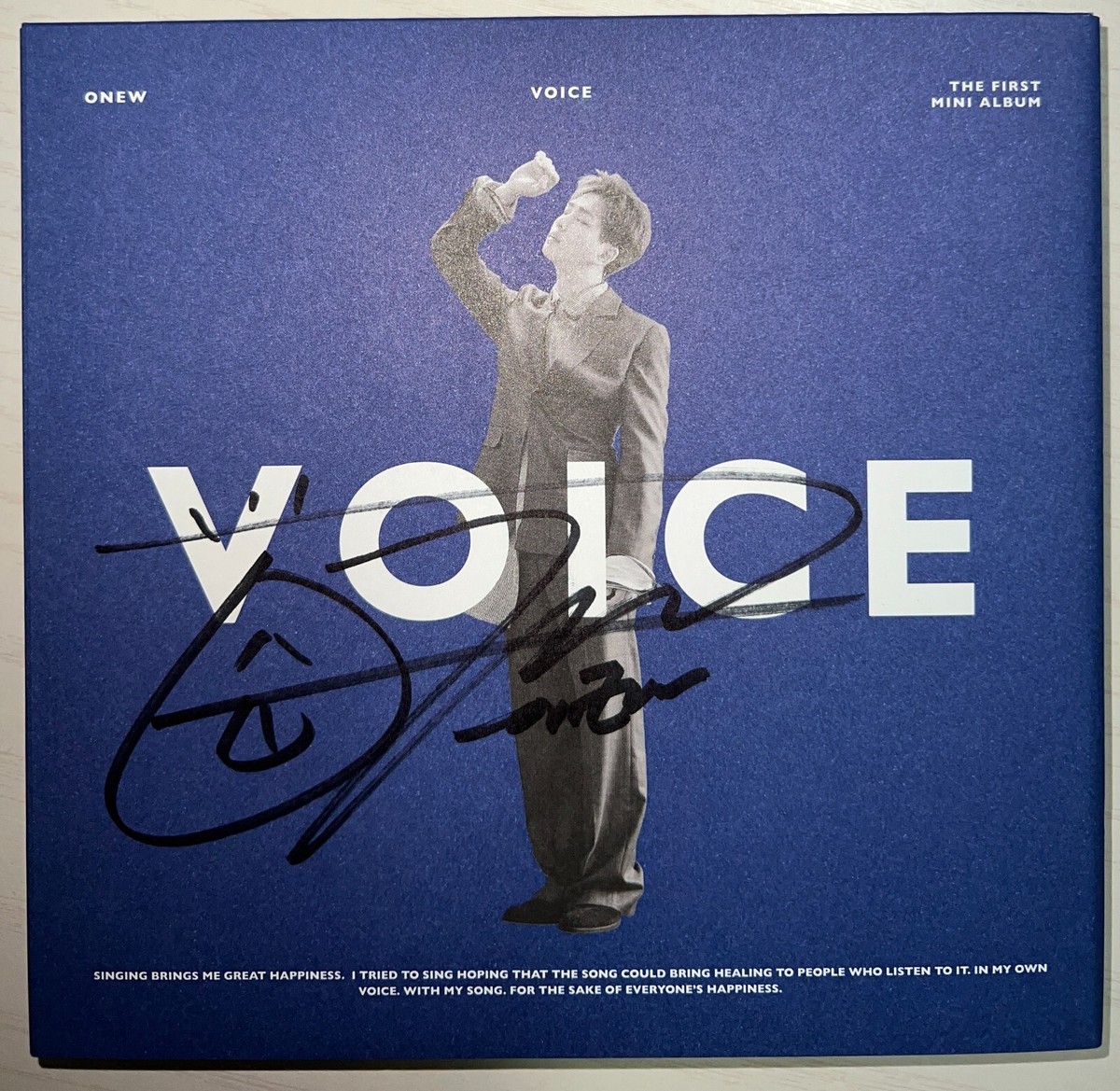 SHINee ONEW ソロアルバム VOICE 青ver Voice (Onew EP) - Wikipedia