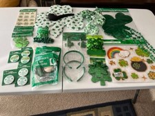 NICE NEW Lot of St Patrick's Day Party Decorations, Pins ect SHIPS FREE