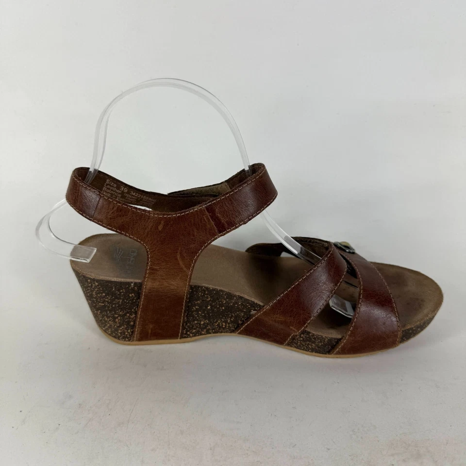 Sandalias Dansko Savannah con tiras para mujer 8,5 cuero marrón correa al tobillo cuña Foto 3 de 4