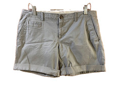 Women's Size 12 Old Navy Low Rise Chino Shorts 97 cotton / 3 spandex Gray
