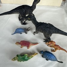 7 piece dinosaur set various sizes Toy Plastic