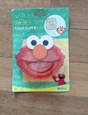 Sesame Street Elmo Crust Cutt'R Sandwich Cutter Face Shape by Evriholder NEW