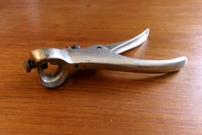 ANTIQUE ~ E. C. ATKINS & Co. ~ SAW SET,  ADJUSTABLE TOOTH SETTER ~ Patent 1908