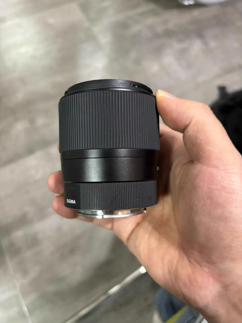 Sigma 30mm f/1.4 DC DN Contemporary Lens for SONY E-Mount