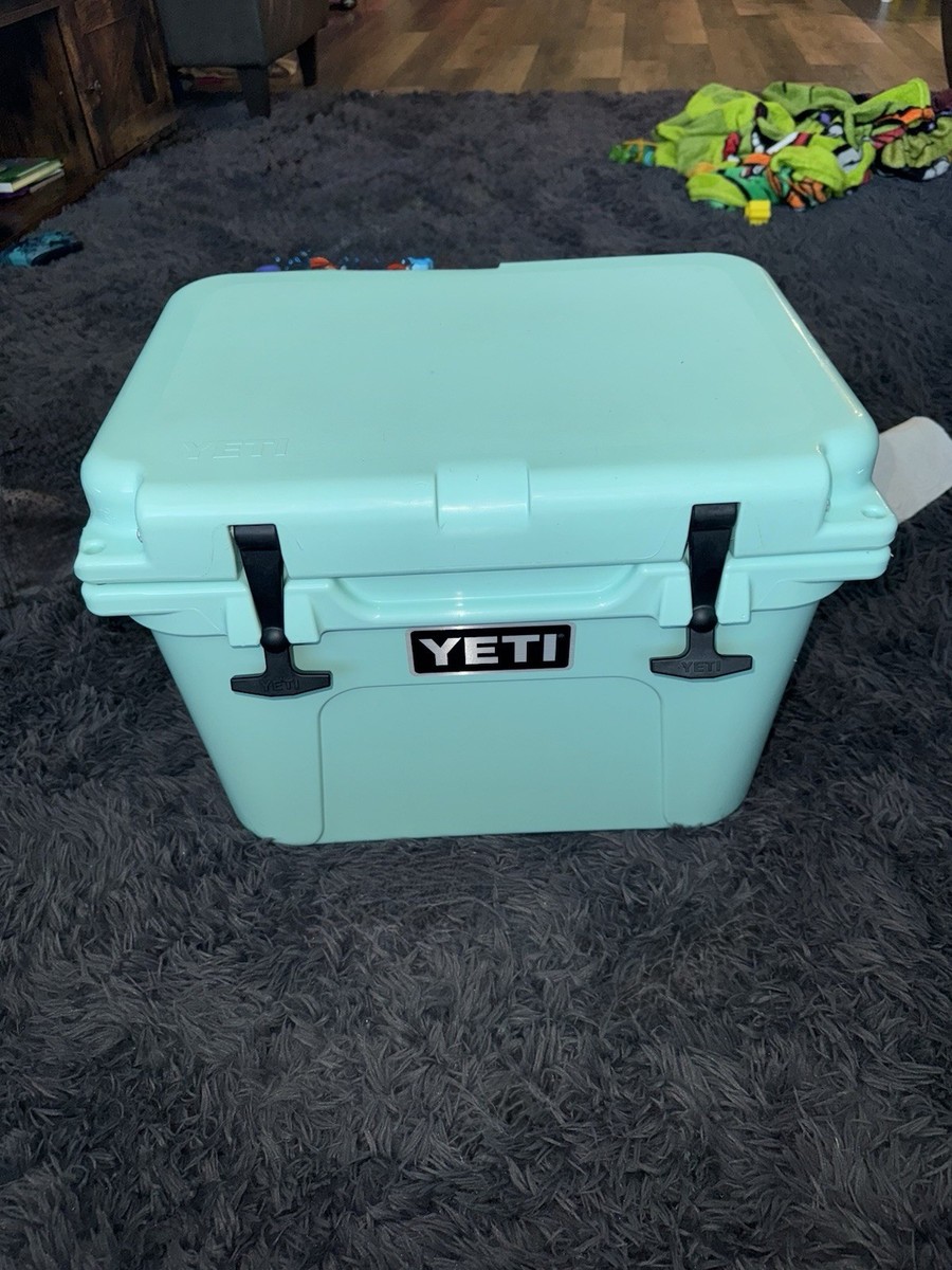 Seafoam Yeti Roadie 20 20 Can Yeti Cooler Yeti 10020120000 Roadie