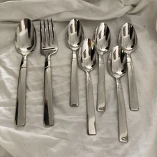 WALLACE Stainless Flatware Chantel Glossy Bands Serve Fork Spoon 5 Tablespoons