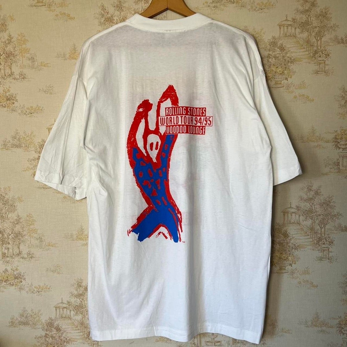 Vintage 1994 Rolling Stones Voodoo Lounge T-Shirt | 9 Tongue Flags