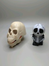 1960s Fun World VTG Wind Up Chattering Teeth Skull Modern Wind Up Skeleton B65