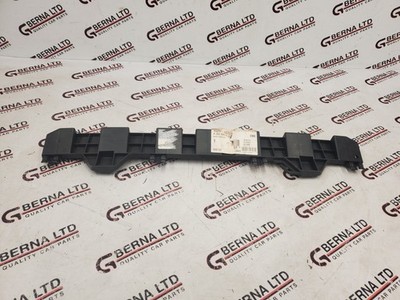 Original Mercedes C Klasse W204 2007-2013 Stoßstange hinten Mitte Halterung Halter
