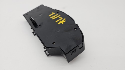 2004-2005 BMW E46 325Ci Left Driver Side Seat Control Regulator Power Switch OEM - Picture 4 of 8