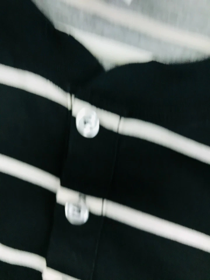 LuLaRoe Mark Henley Para Hombre Talla S Negro Blanco Rayas 1/4 Abotonable Manga Larga Foto 3 de 4