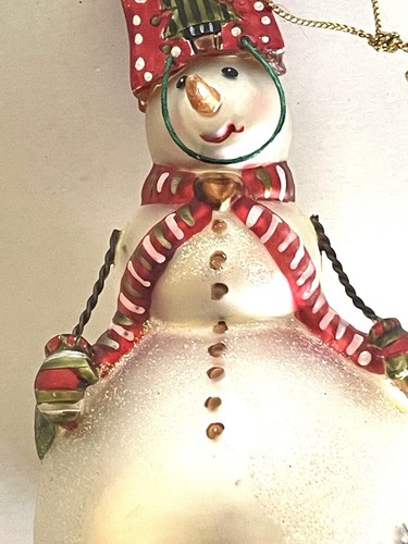 Schneemann aus Glas mit Geschenktüte auf dem Kopf Weihnachtsschmuck - Bild 5 von 6