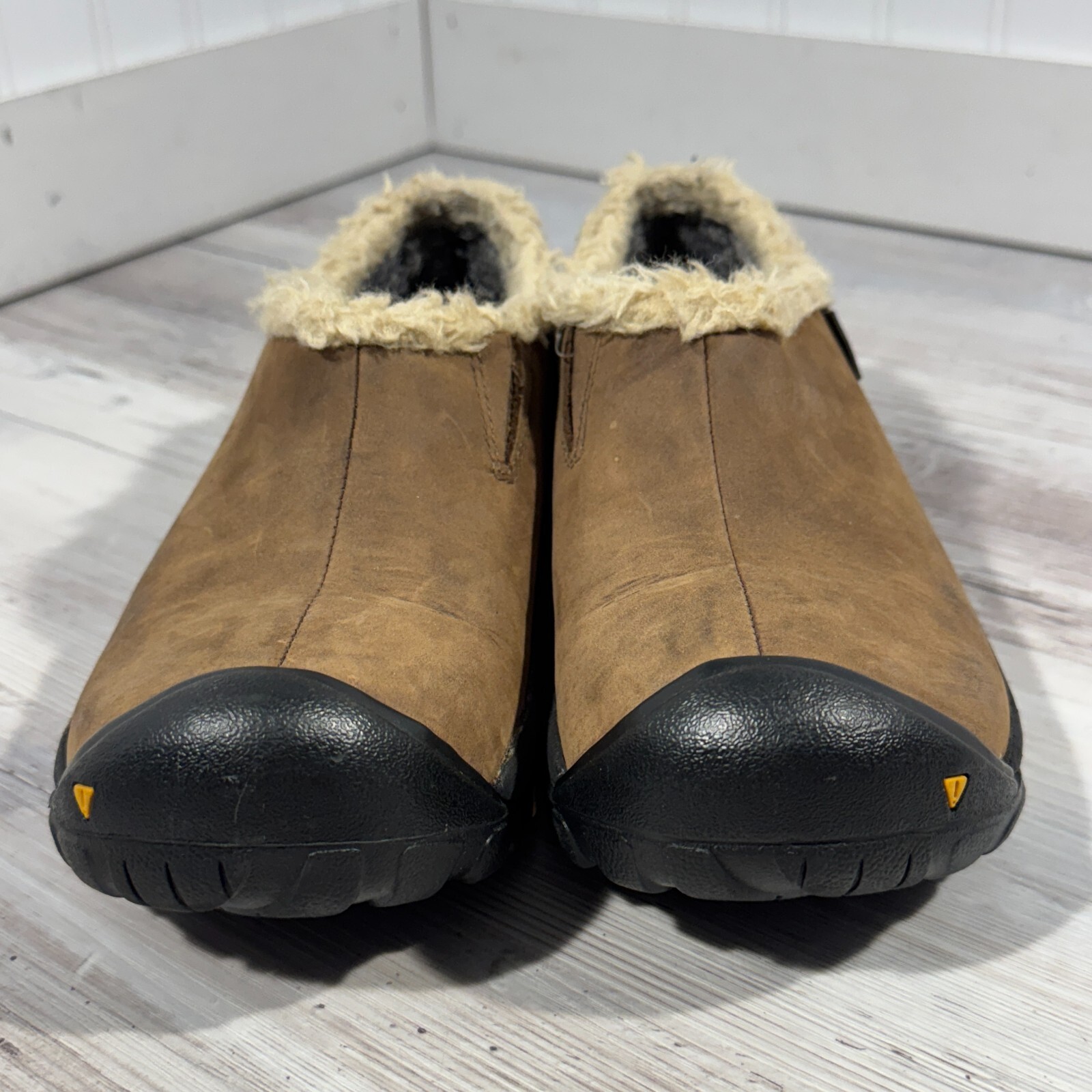 Keen Dry Womens Bailey Clogs Shoes Brown Leather Slip On Loafers Faux Fur Size 7