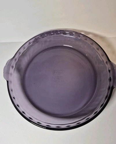 Pyrex 229 Crimped Deep Dish Pie Plate 9.5" Amethyst Purple Handled Vintage
