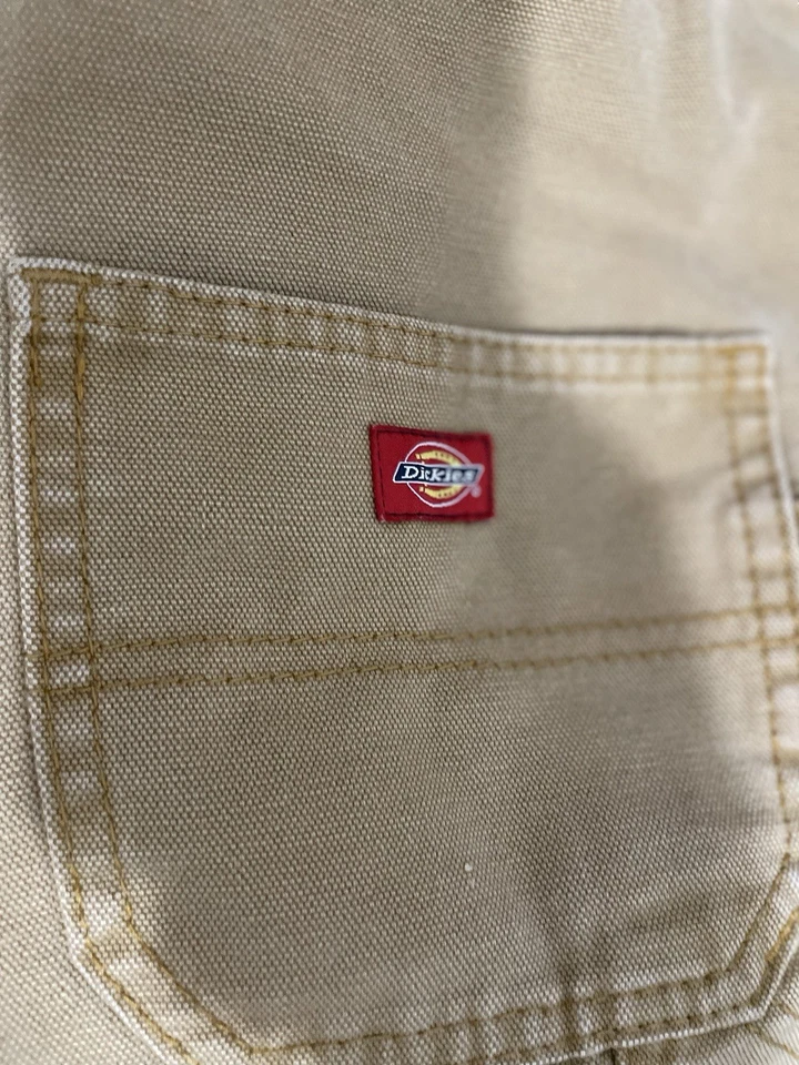 Mono cargo Dickies para hombre talla pequeña Foto 3 de 4