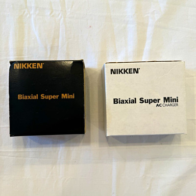 Nikken Biaxial Super Mini MX2R Magnetic Therapy Magnet w/ AC Charger, Case