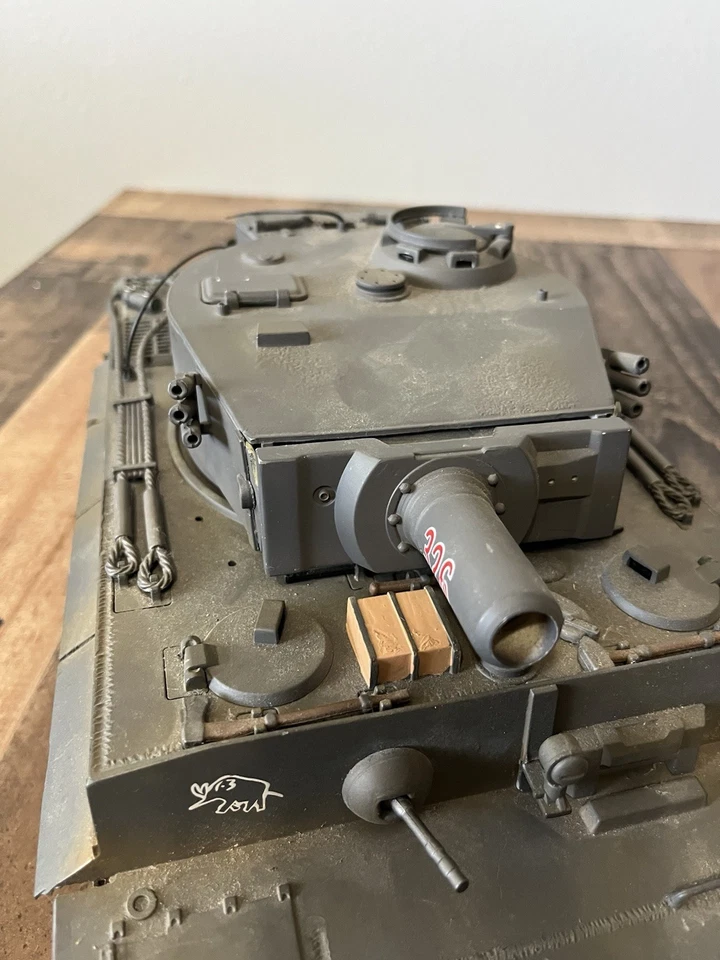 Juguetes Siglo XXI Tanque Alemán Tiger I Segunda Guerra Mundial Escala 1:18 No Completo Foto 3 de 4