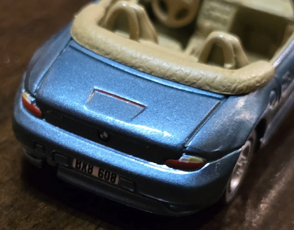 2.75" Johnny Lightning 1/64 007 40th Anniversary BMW Z3 Convertible "Golden Eye" - Image 4 of 4