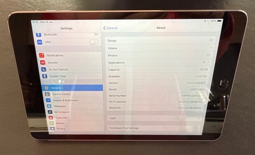 Apple iPad Mini 2nd Generation 7.9 Inch Tablet Wifi 16GB Aluminium Grey - Picture 3 of 3