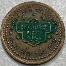 Showbiz Pizza Place Green Colored Arcade Game Trade Token T5771