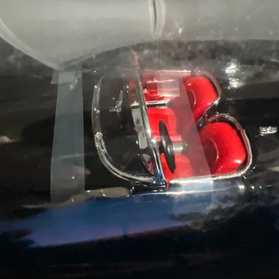 Vintage 1:18 Scale Road Legends Black  1957 Chevrolet Corvette Convertible - Image 3 of 4