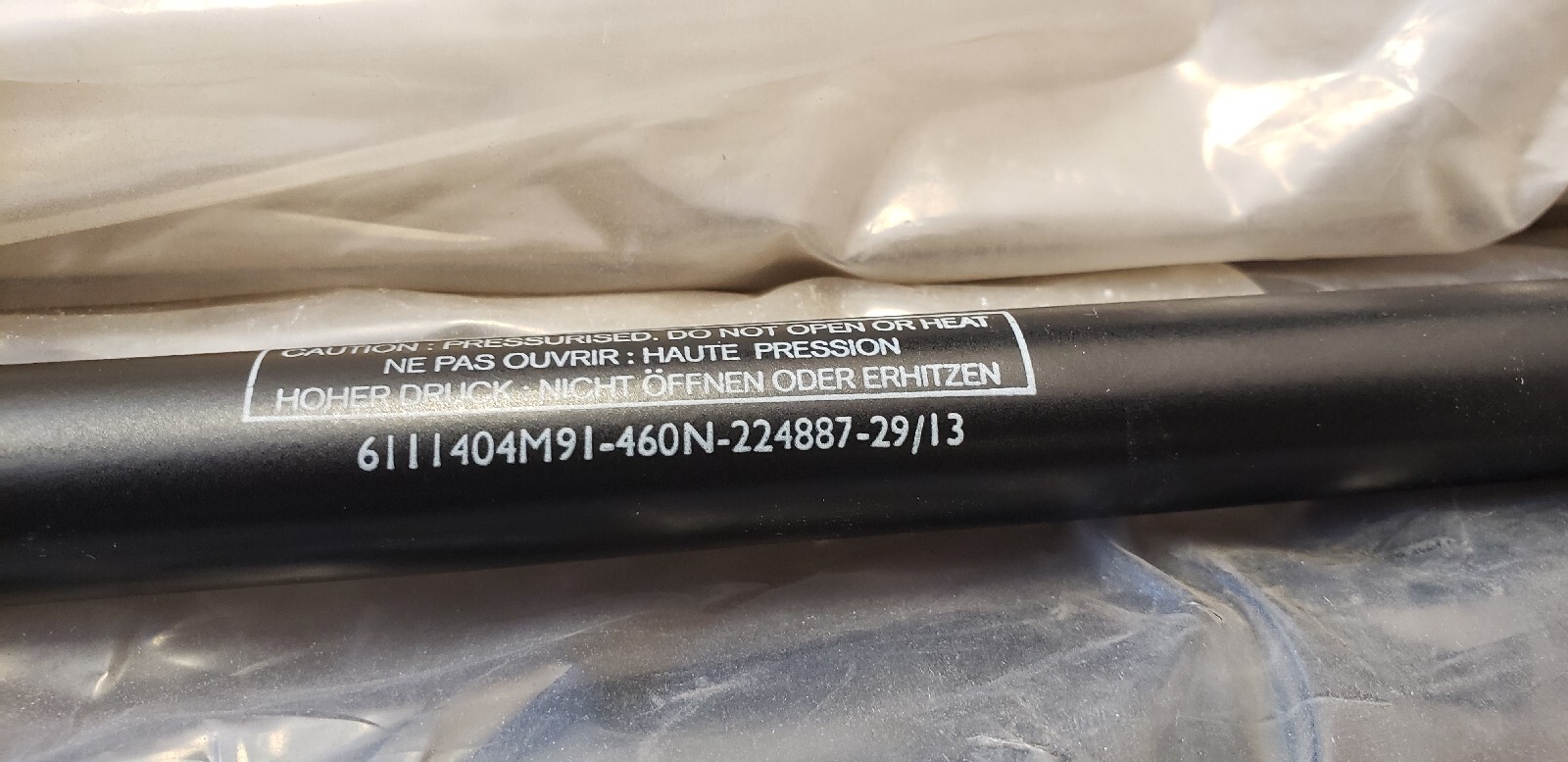 NEW OEM Terex Machines Gas Strut - With Sleeve 086111404m91 
