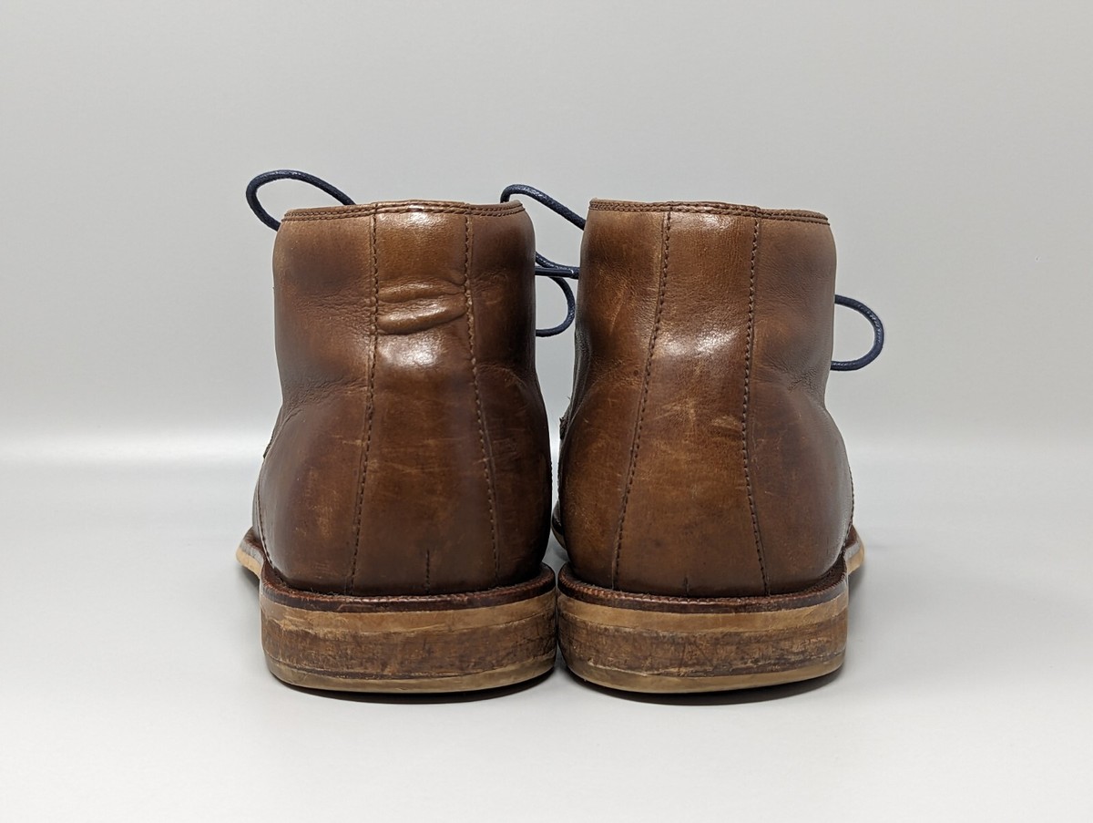 Cole Haan Men display picture 3