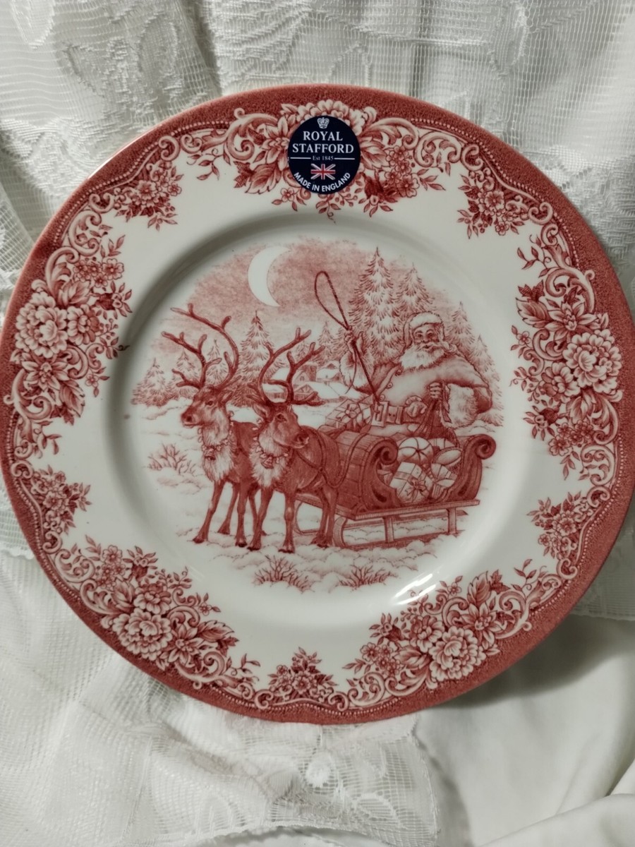 Royal Stafford SANTA SLEIGH REINDEER CHRISTMAS Red Dinner Plate