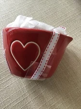 Rae Dunn Stackable Measuring Cups Ceramic Red Embossed Heart Valentine Set/4 New