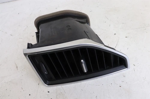 Porsche Macan Turbo 95B 2015 Dash Air Vent Center RHS 95B819202 J244 - Picture 2 of 3