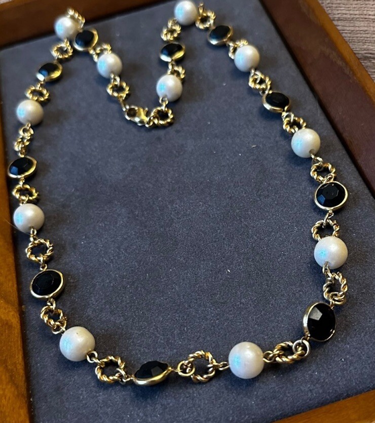 Vintage Necklace Gold Tone Black Glass Faux Pearls Kitsch Costume
