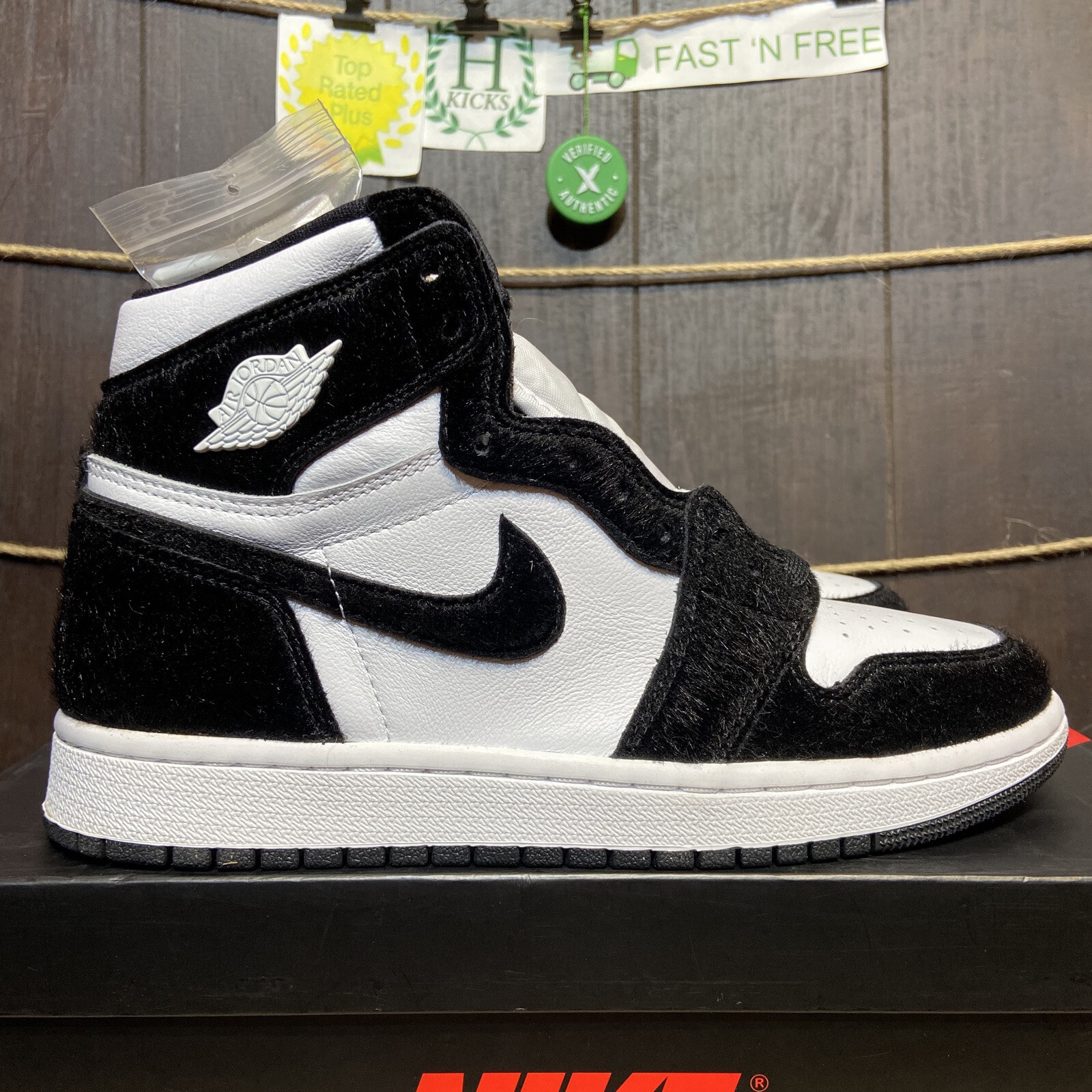 black and white jordan 1 high twist