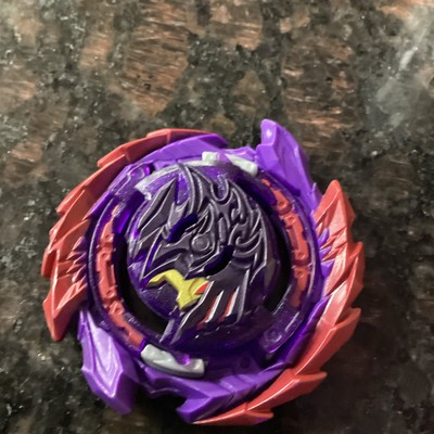 Beyblade  Cyclone Belfyre  Szz
