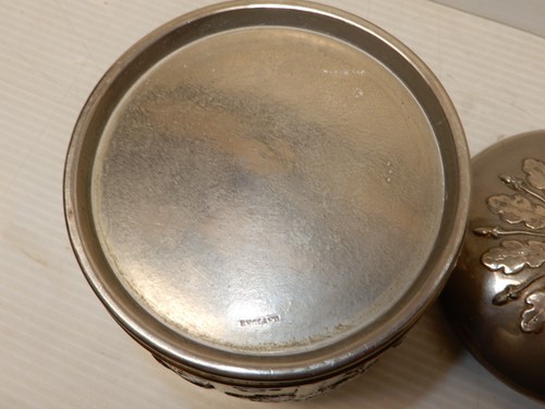 ANTIQUE SILVER PLATED WEDGWOOD COVERED BISCUIT JAR CA. 1890 - 第 5/6 張圖片
