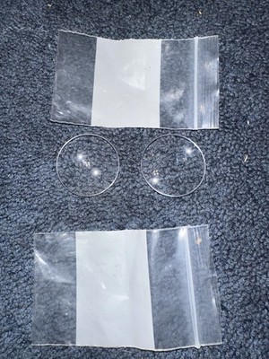 2 Nos unknown lenses for Arcade guns. Looks to be about a little over an inch.