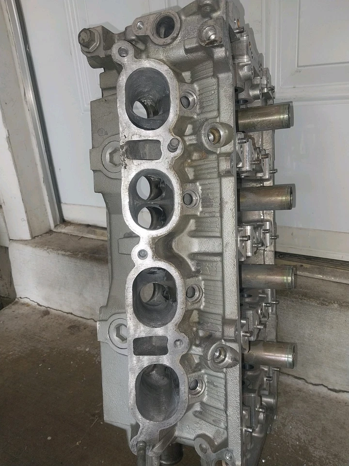 原始设备制造商丰田 2ZZGE 1.8 气缸盖 2000 - 2006 Celica Matrix Vibe 11101-29476 — 第 4/4 张图片