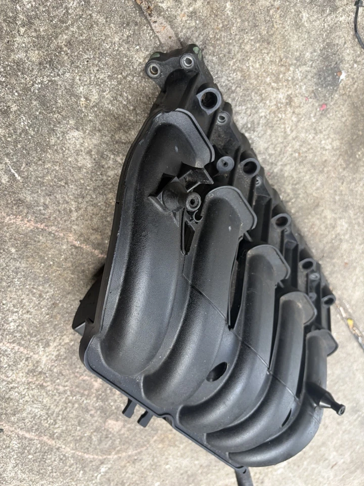 05-14 Volkswagen Jetta 06-14 Beetle 2.5L L5 Colector de admisión de aire 07K133201K OEM Foto 2 de 2