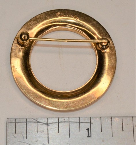 Vintage 50s Trifari Crown Goldfarbig Texturiert Kreis Form Anstecknadel Brosche - Bild 2 von 3