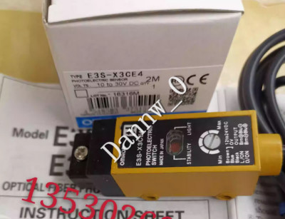 New in box OMRON E3S-X3CE4 Photoelectric Sensor Switch