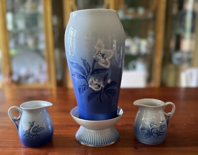 B&G Denmark Blue Vase w/Stand & Two Milk Jar Vase(8.5''Hx4.5W)
