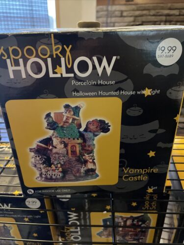 Spooky Hollow 2002 Vampire Castle Lighted Porcelain Halloween House W/Box - Picture 1 of 6