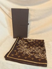 NIB LOUIS VUITTON BROWN DENTELLE 100 Silk Scarf, 36" Square, Silver Gold Accent