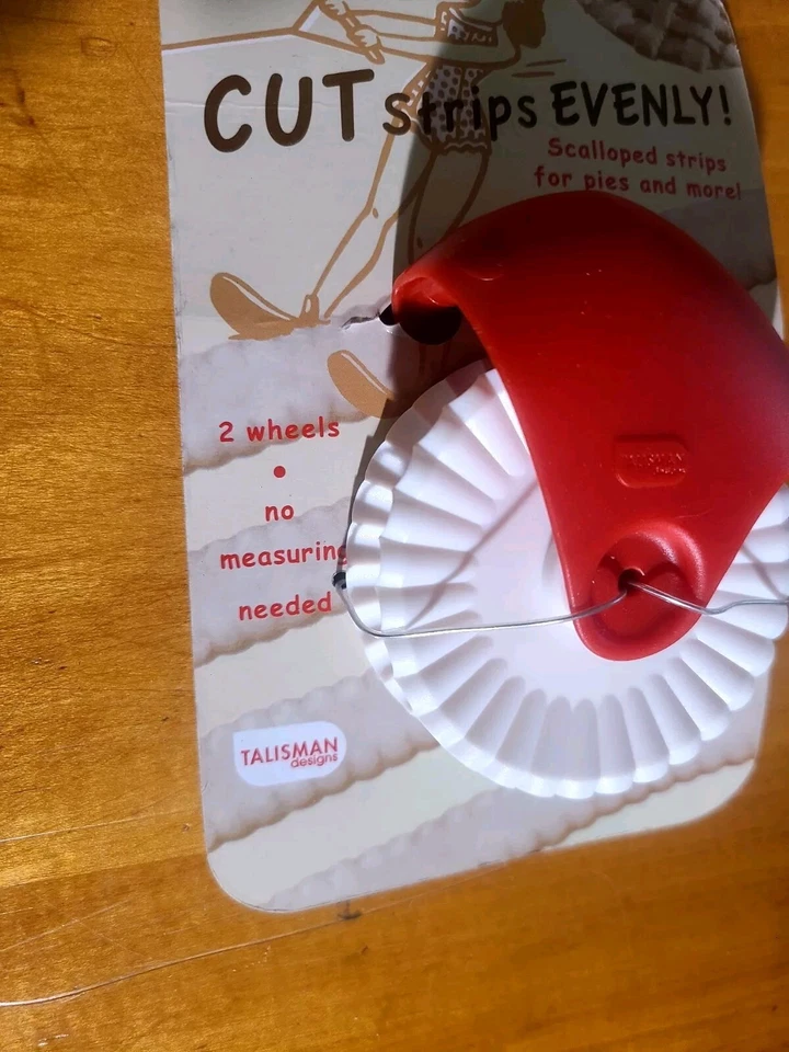 Talisman Designs Pastry Wheel Pie Crust Cutter, Red -New In Package  - Image 3 of 4