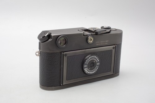Leica M6 0.72 35mm Rangefinder Film Camera Body - Black, M6 Non TTL - Picture 10 of 14