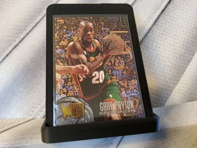 1996 Fleer/Skybox Basketball Embossed Foil Gary Payton #193 Seatle Sonics NM