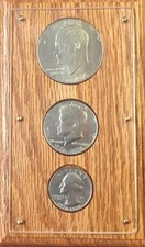 BICENTENNIAL COINS COLLECTION IN HANDCRAFTED SOLID OAK PAPERWEIGHT  #224
